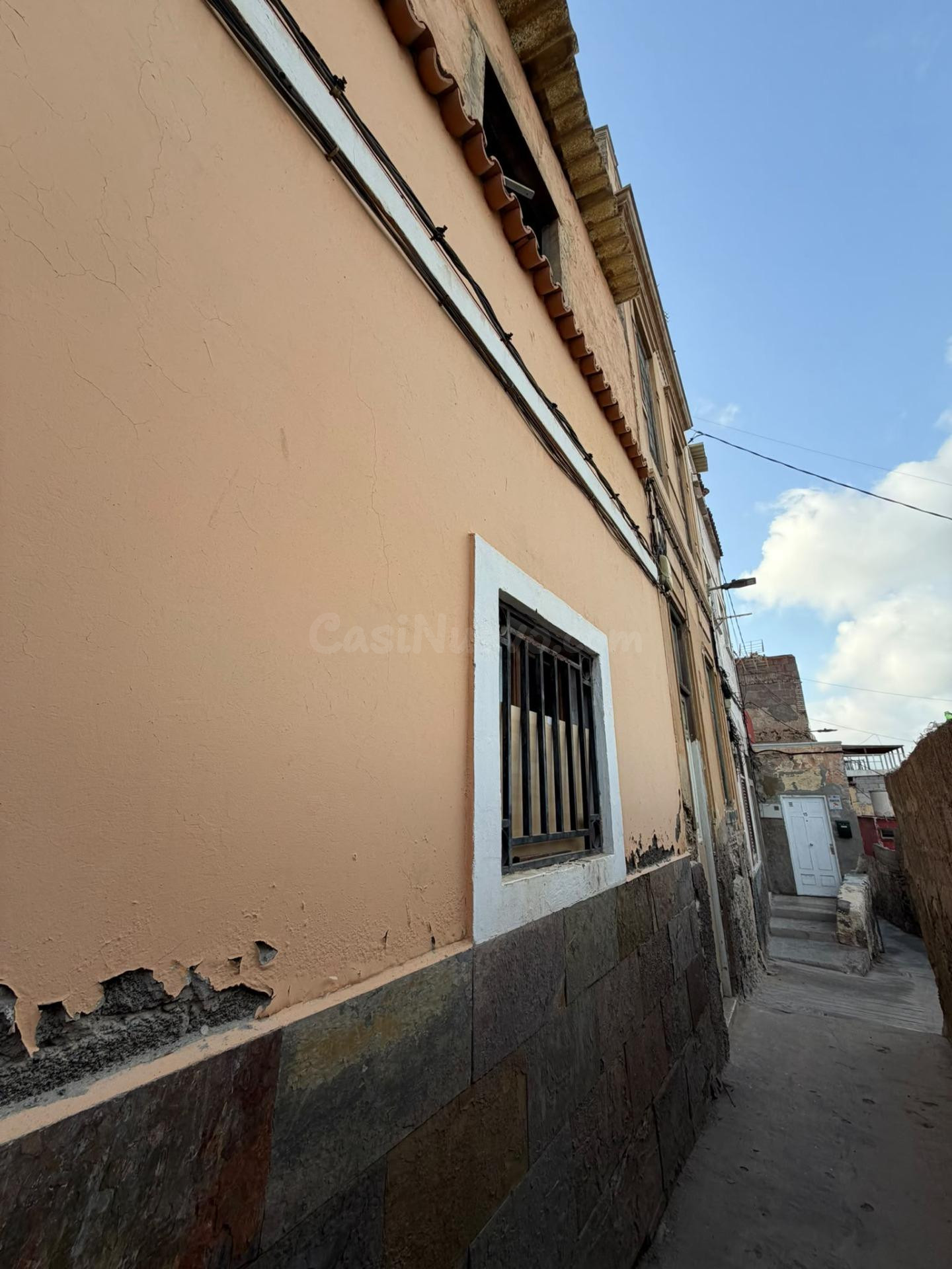 Casa de dos plantas para reformar íntegramente en Las Palmas de Gran Canaria - foto 3