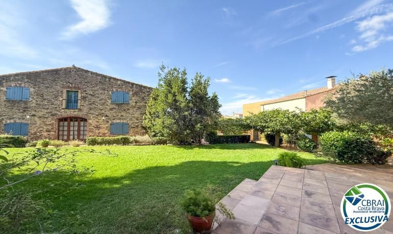 Casa en venta en Espolla - foto 4