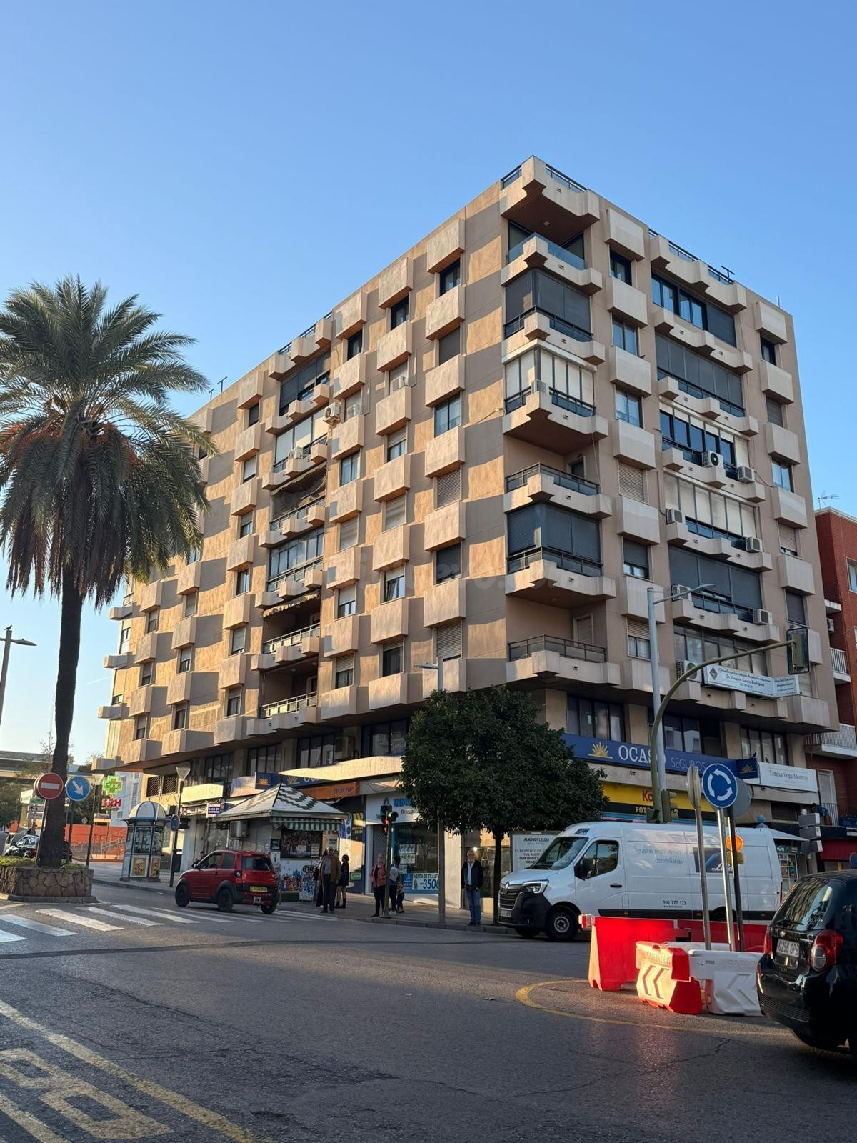 PISO DE 3 DORMITORIOS ZONA CENTRO ALGECIRAS.