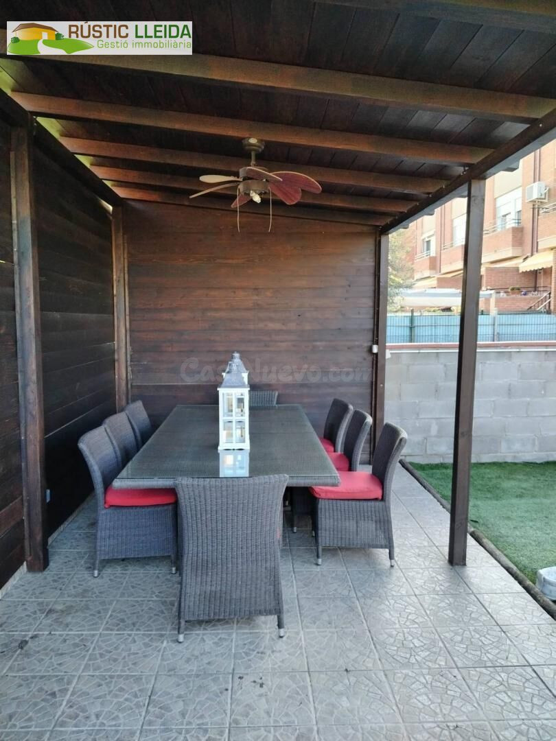 Casa unifamiliar en Mollerussa con gran jardín privado. - foto 2