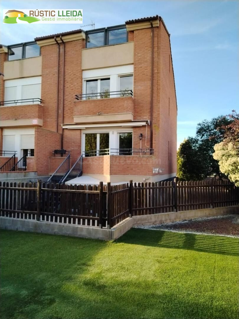 Casa unifamiliar en Mollerussa con gran jardín privado. - foto 5
