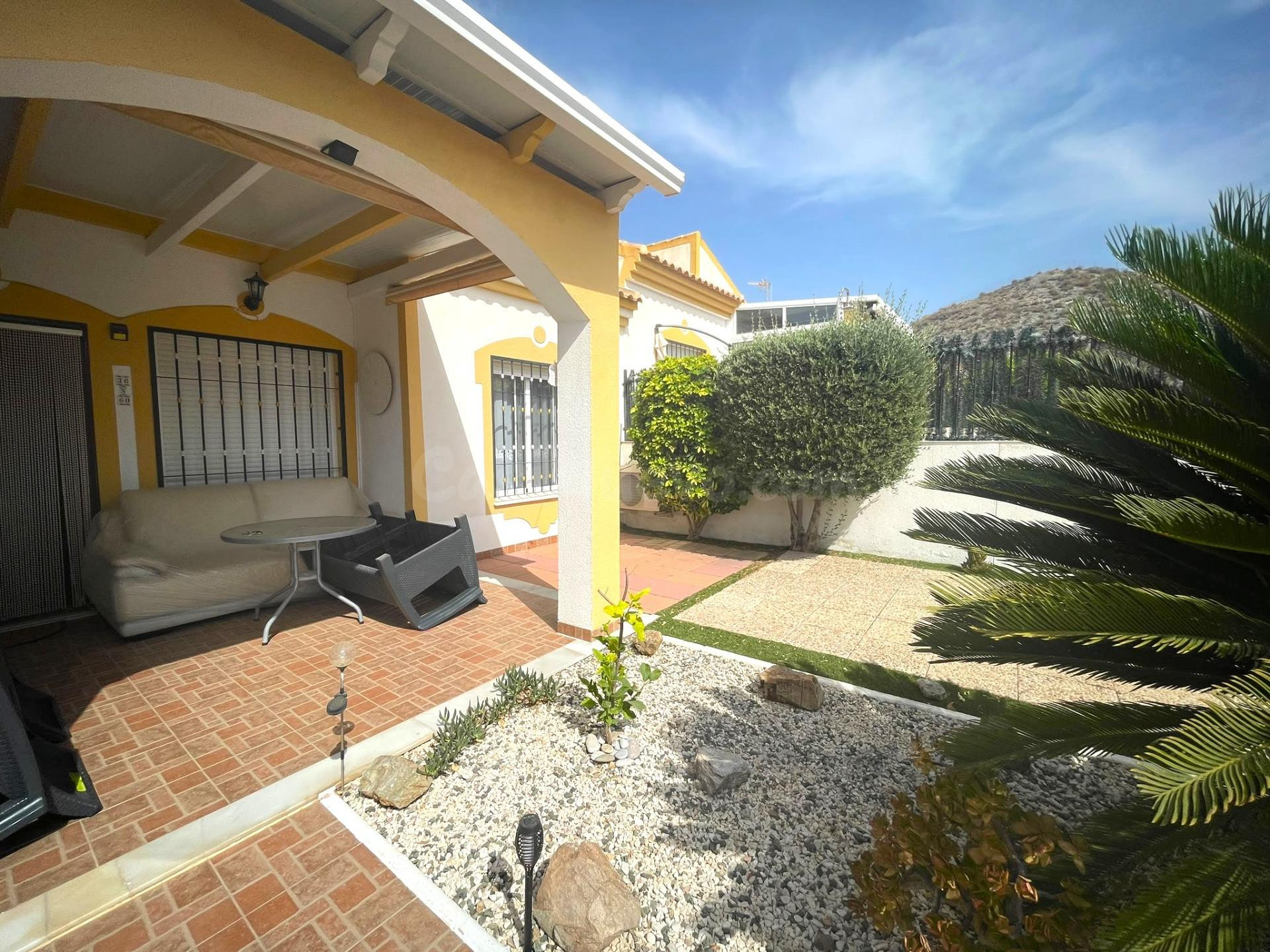 ¡Precioso bungalow en venta en Country Club – Mazarrón! ✨ - foto 2