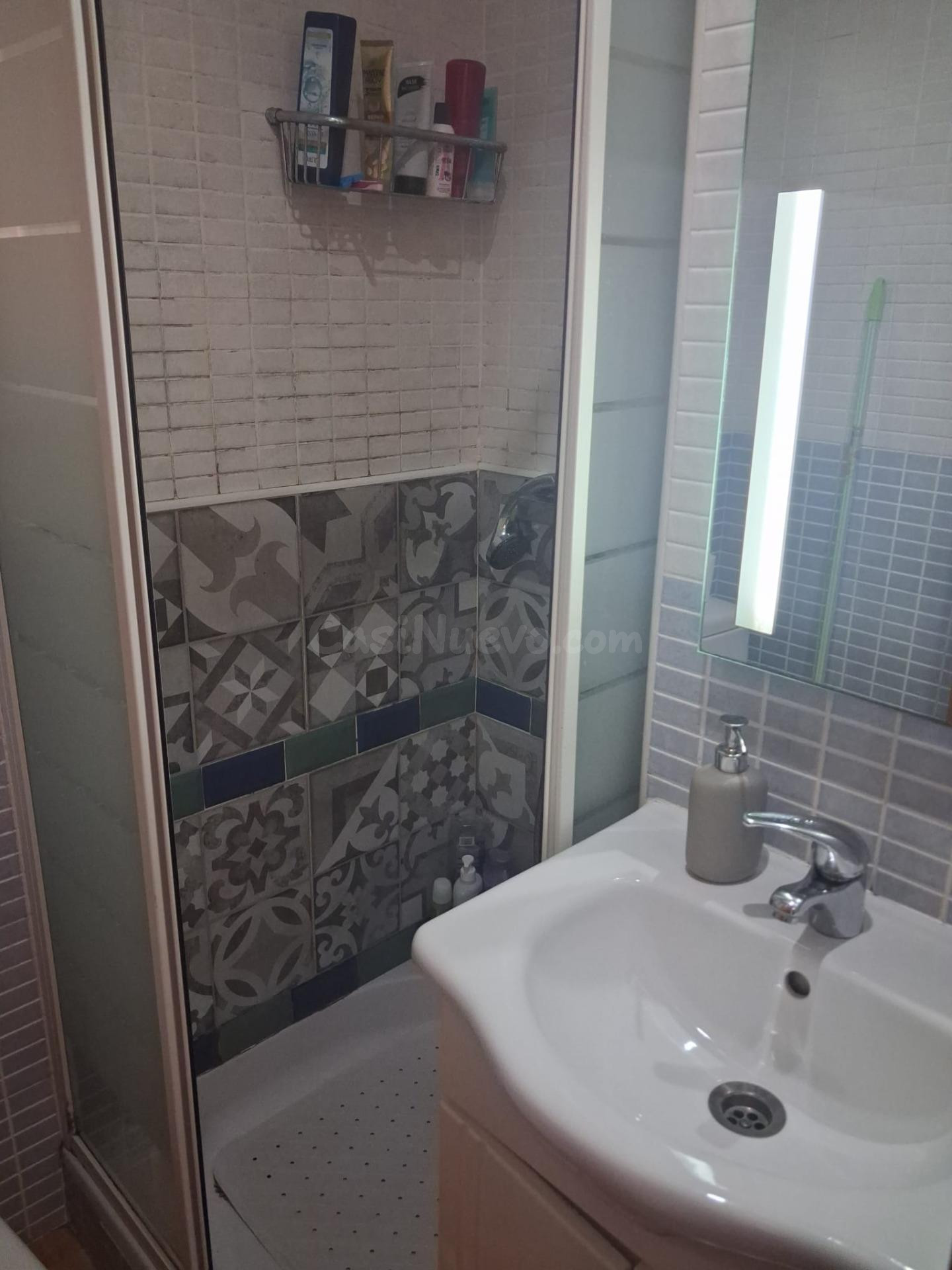 BONITO PISO EN BARRIO RIERA EN CORNELLA DE LLOBREGAT