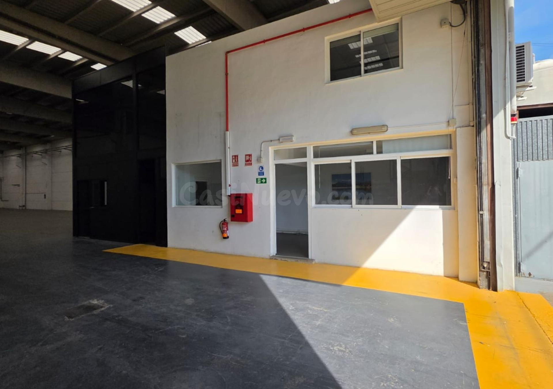 Nave Industrial en Alquiler – 8m de Altura y 130 kW