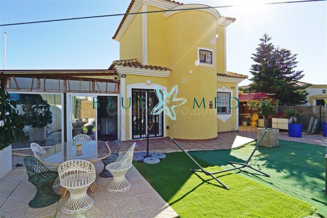 VILLA ANTOJO DE 3 DORMITORIOS CON AMPLIA PARCELA EN MAZARRÓN - foto 4