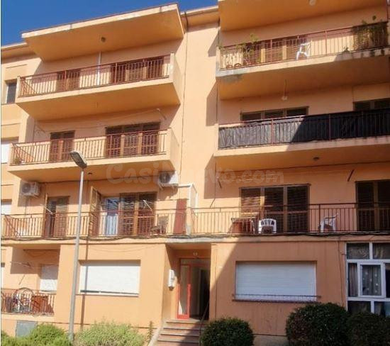 SE VENDE piso OKUPA en C Plaza Simo Samaso 2 de Banyoles - foto 3