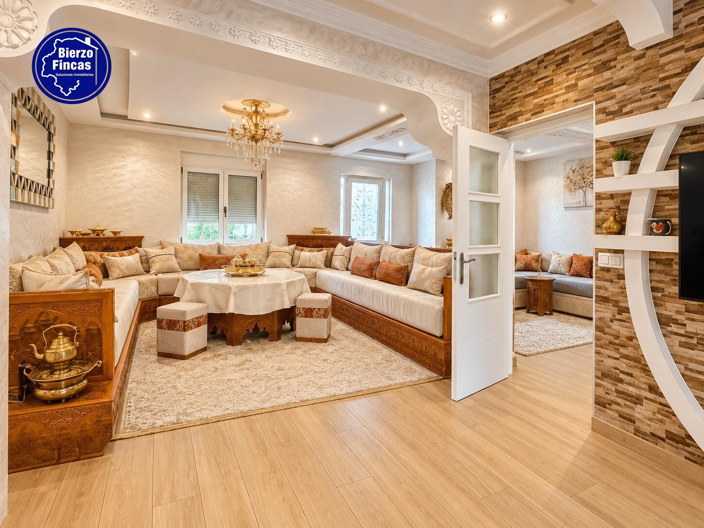 **SE VENDE CASA EN OVIEDO** - foto 2