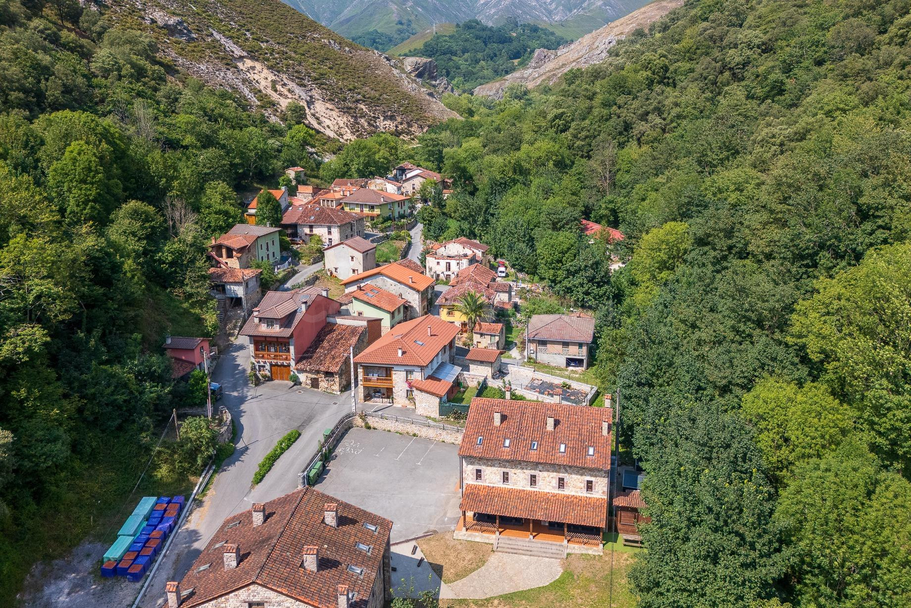 COMPLEJO TURÍSTICO EN VENTA EN CABRALES: 32 habitaciones Y 9 - foto 5