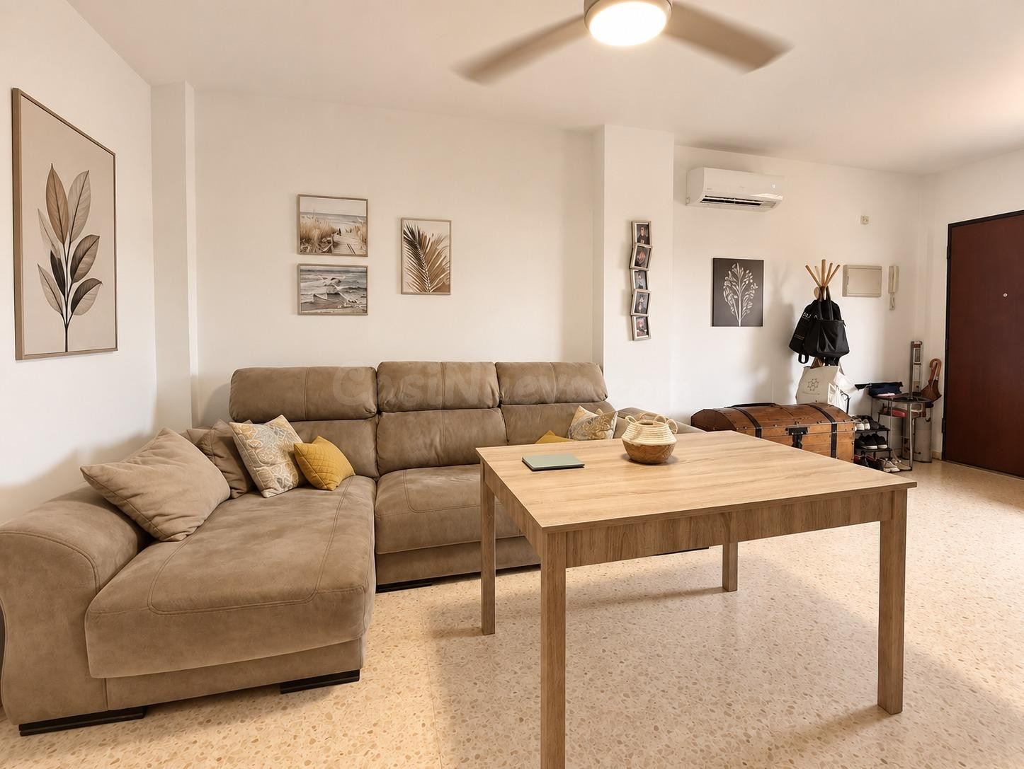 SE VENDE VIVIENDA DE TRES DORMITORIOS, DOS PATIOS PRIVADOS Y - foto 5