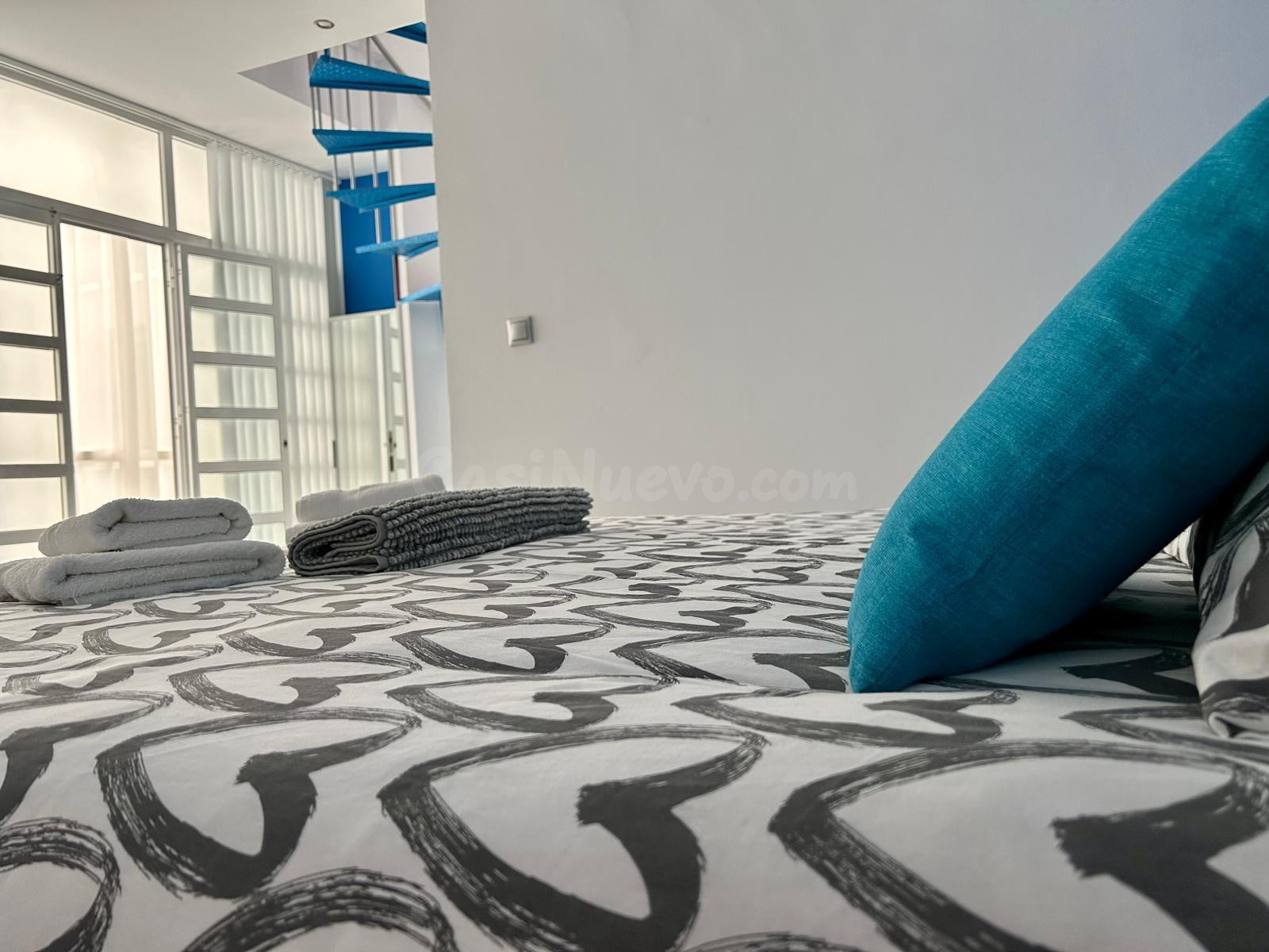 Dúplex con licencia turística en centro histórico zona Alame