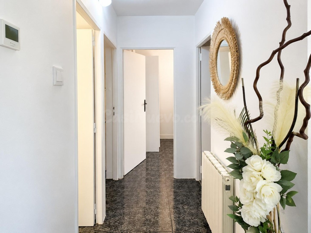 Piso en venta en el Barri del Xup de Manresa - foto 3