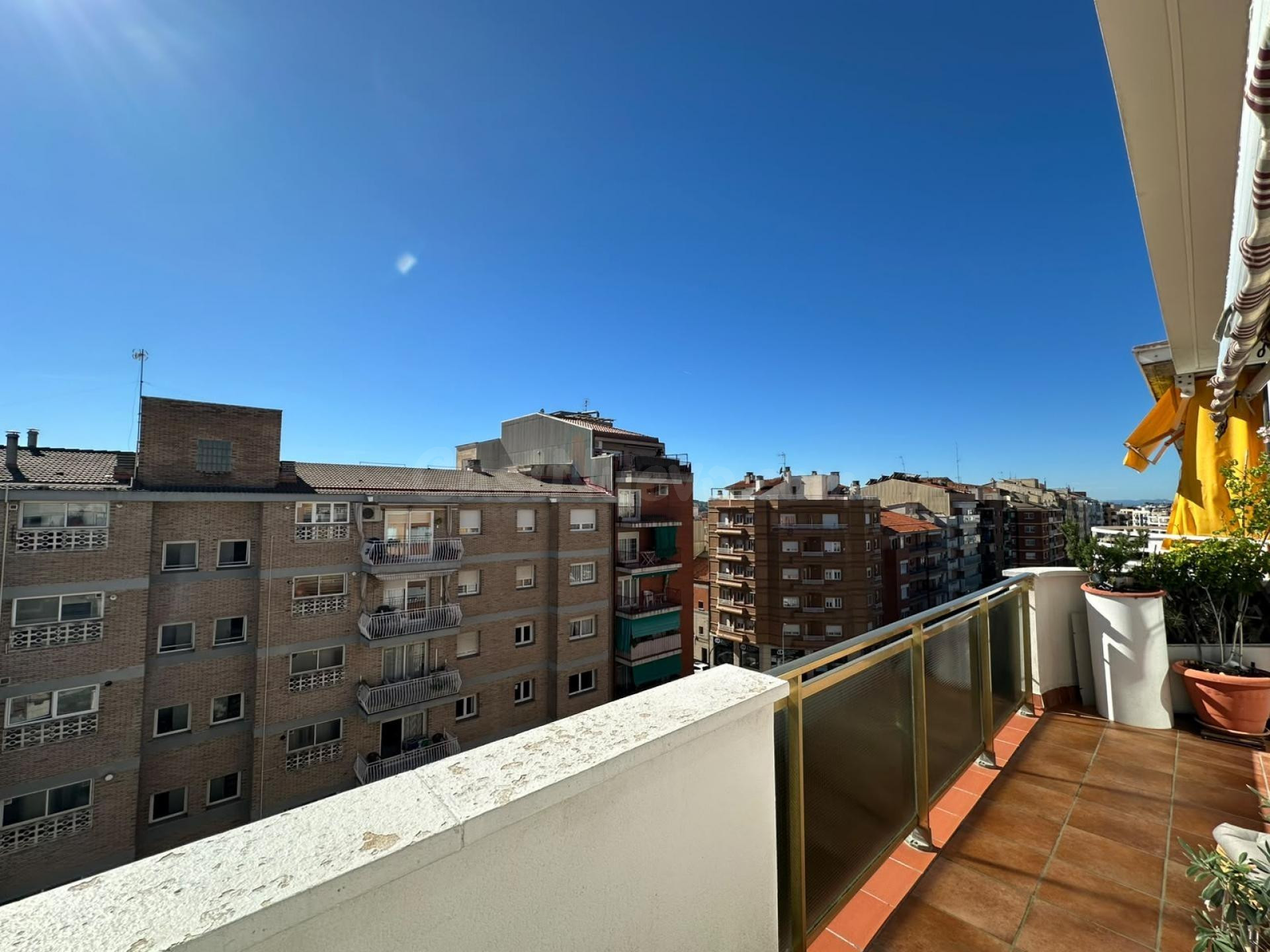 Fantástico Ático en Venta en Rambla Francesc Macià Terrassa - foto 2