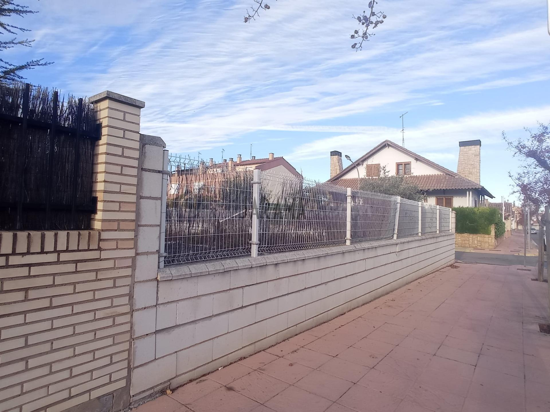 TERRENO EN FONTELLAS - foto 2