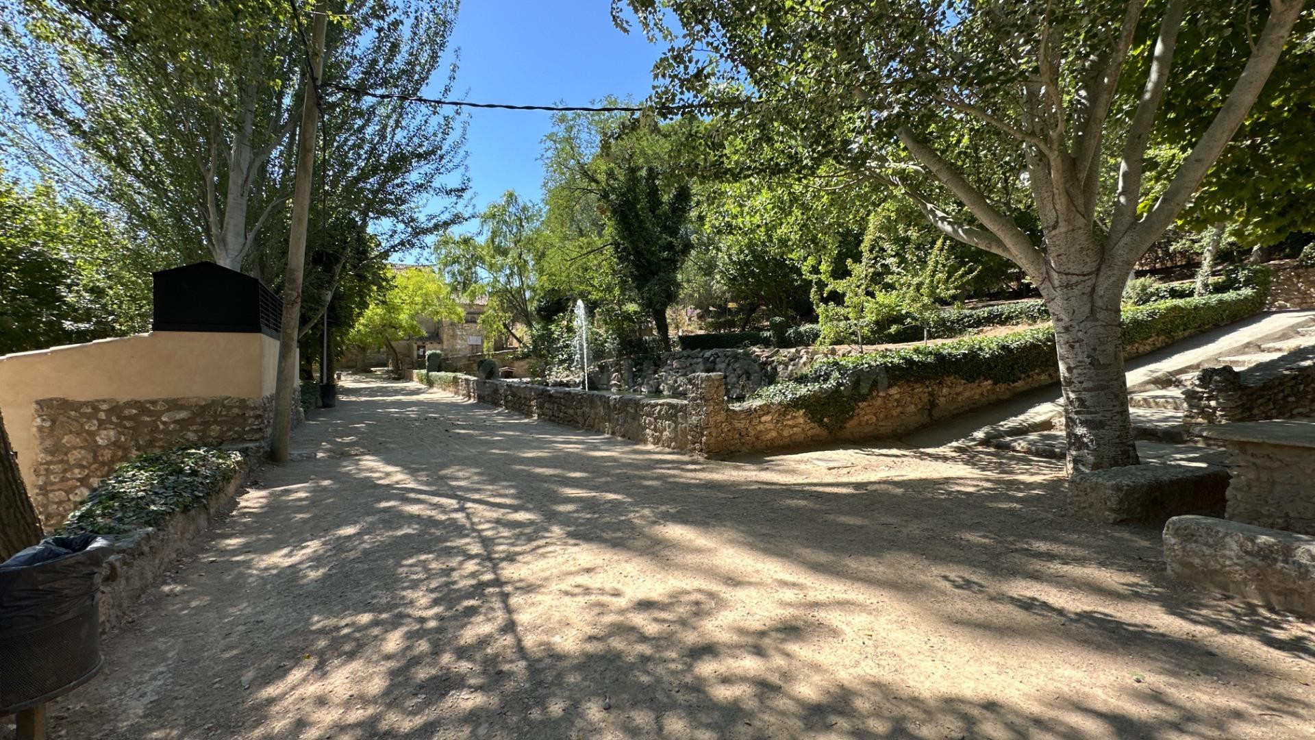 MAGNIFICO CHALET A LA VENTA EN EL SANTUARIO DE MISERICORDA B - foto 3