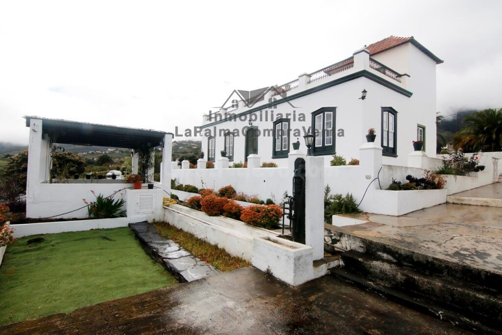 Casa-Chalet en Venta en Santa Cruz De La Palma Santa Cruz de Tenerife