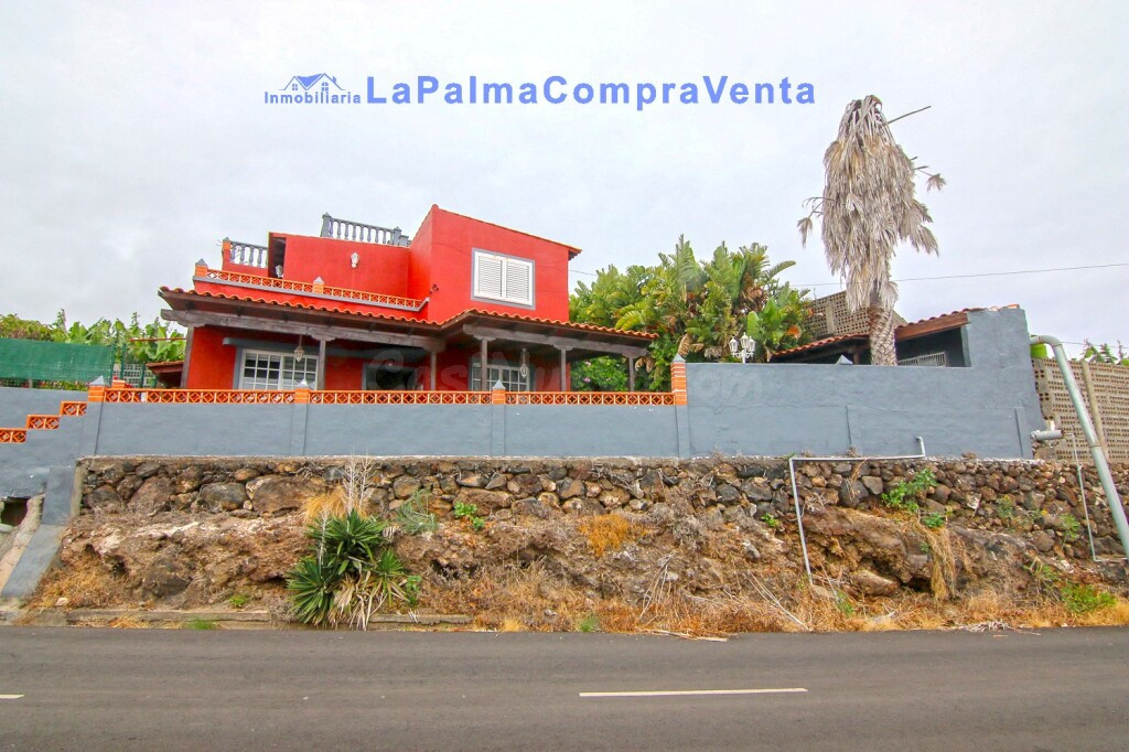 Casa-Chalet en Venta en Tijarafe Santa Cruz de Tenerife - foto 2