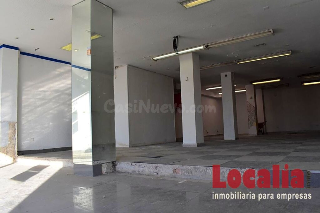 Local comercial junto a Valdecilla, 310m²