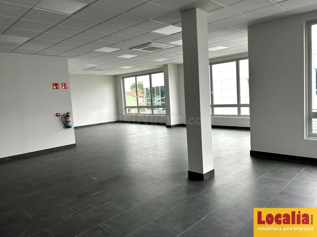 Alquiler de Oficinas en Centro Empresarial, Camargo