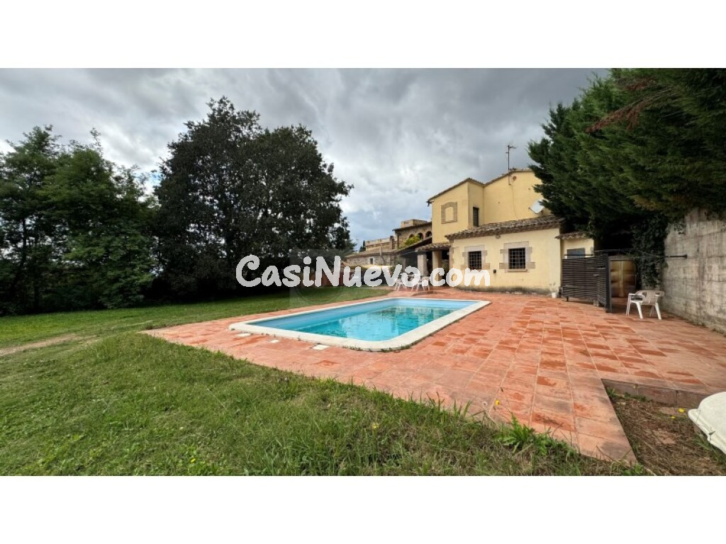 Casa-Chalet en Venta en Llambilles Girona