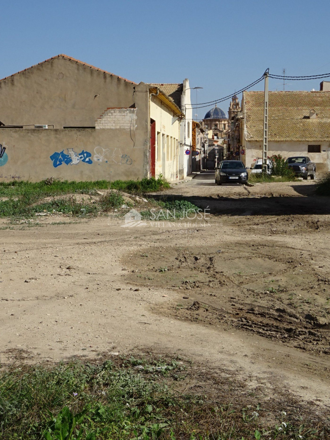 VENTA DE PARCELA URBANIZABLE  EN ASPE - ALICANTE EN ZONA CENTRO MUY BIEN UBICADA