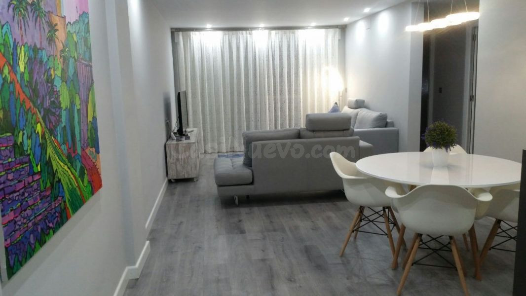 PRIMERA LINEA DEL MAR REFORMADO HACE DOS MESES CON TRASTERO  - foto 4