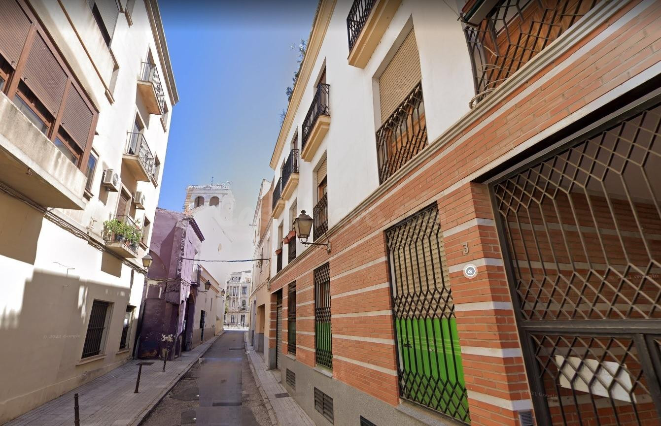 Garaje a la venta en Alcalá de Henares con 17 m²