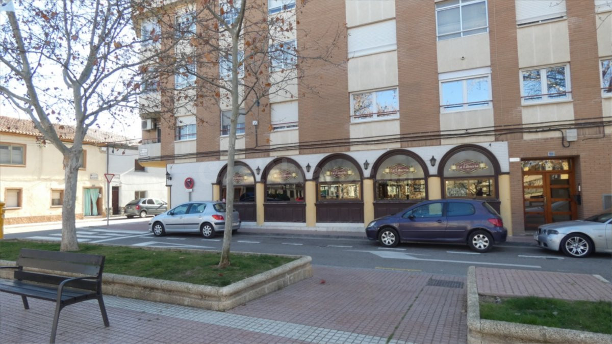 Local comercial en Monzalbarba - Zaragoza. Referencia LO/02212020.