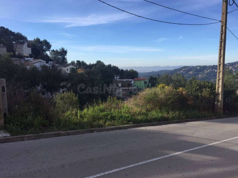 OPORTUNIDAD TERRENO EN CARRER CIM - CASTELLAR DEL VALLES
