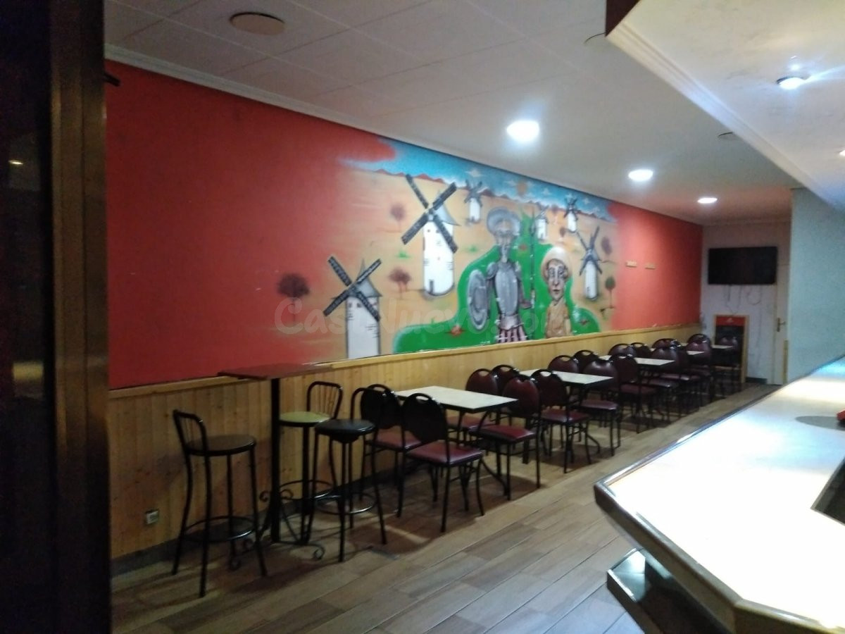 SE ALQUILA BAR EN EL CENTRO DE PONFERRADA - foto 3