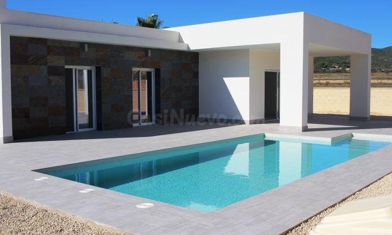 Fantástico Chalet de Obra nueva construido sobre una parcela de 500m2 en La Romana.