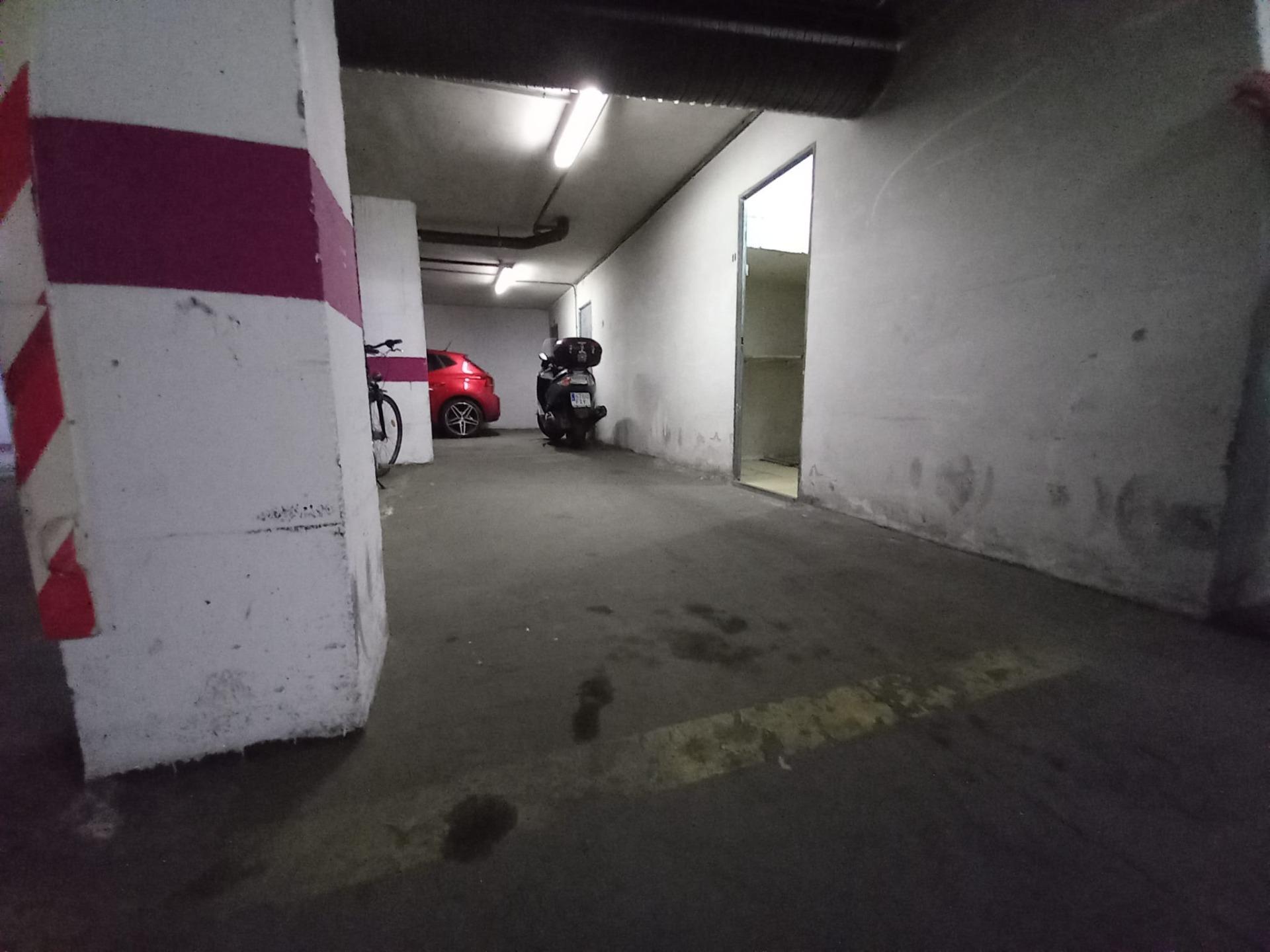 Garaje + Trastero en venta en Alicante – Calle Catral