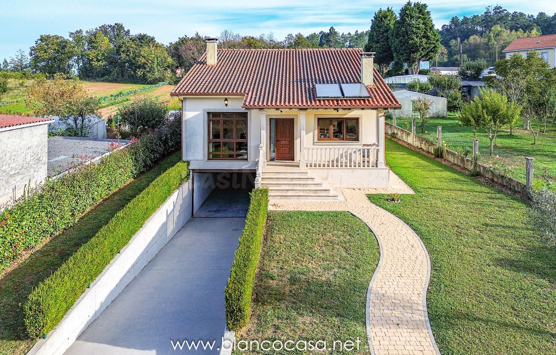 💫 Amplia, luminosa y lista para vivir – Casa de 434m2 construídos con 1.758 m2 de terreno en Ardaña(Carballo-A Coruña)