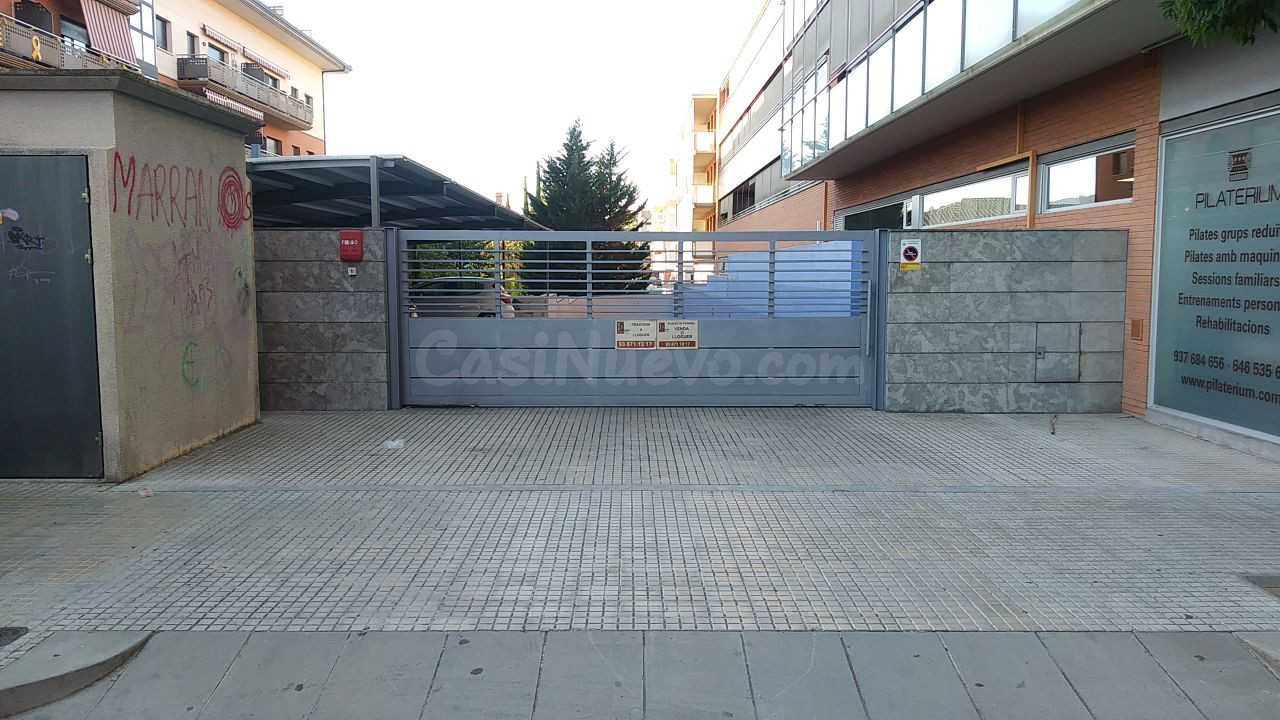 Alquiler plaza garaje ubicada en C. Dr Klein 162 cardedeu