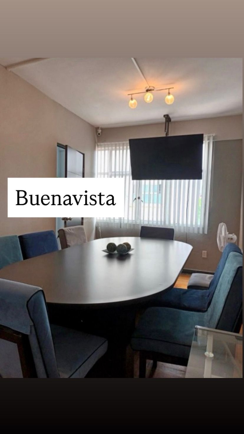 Impresiona a tus Clientes: Sala de Juntas en Buenavista por $200 la Hora