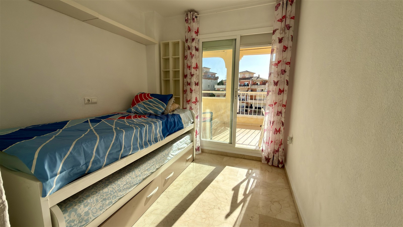 GV-167 · Piso con terraza, garaje y trastero en Torrequebrada — 4
