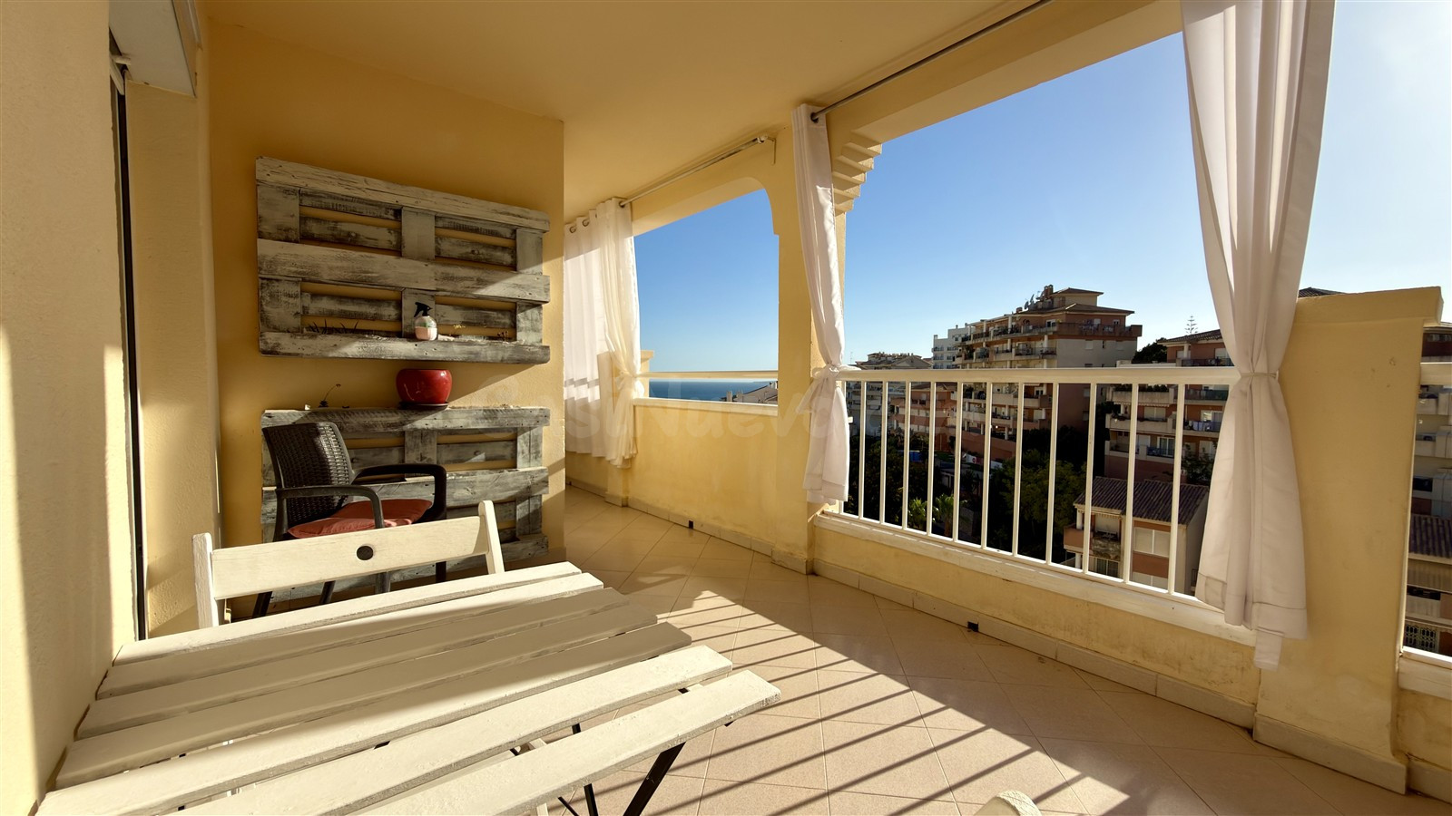GV-167 · Piso con terraza, garaje y trastero en Torrequebrada — 6