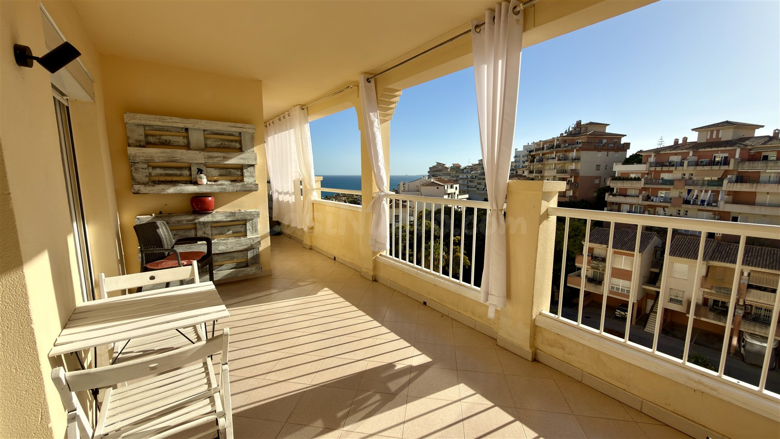 GV-167 · Piso con terraza, garaje y trastero en Torrequebrada — 7