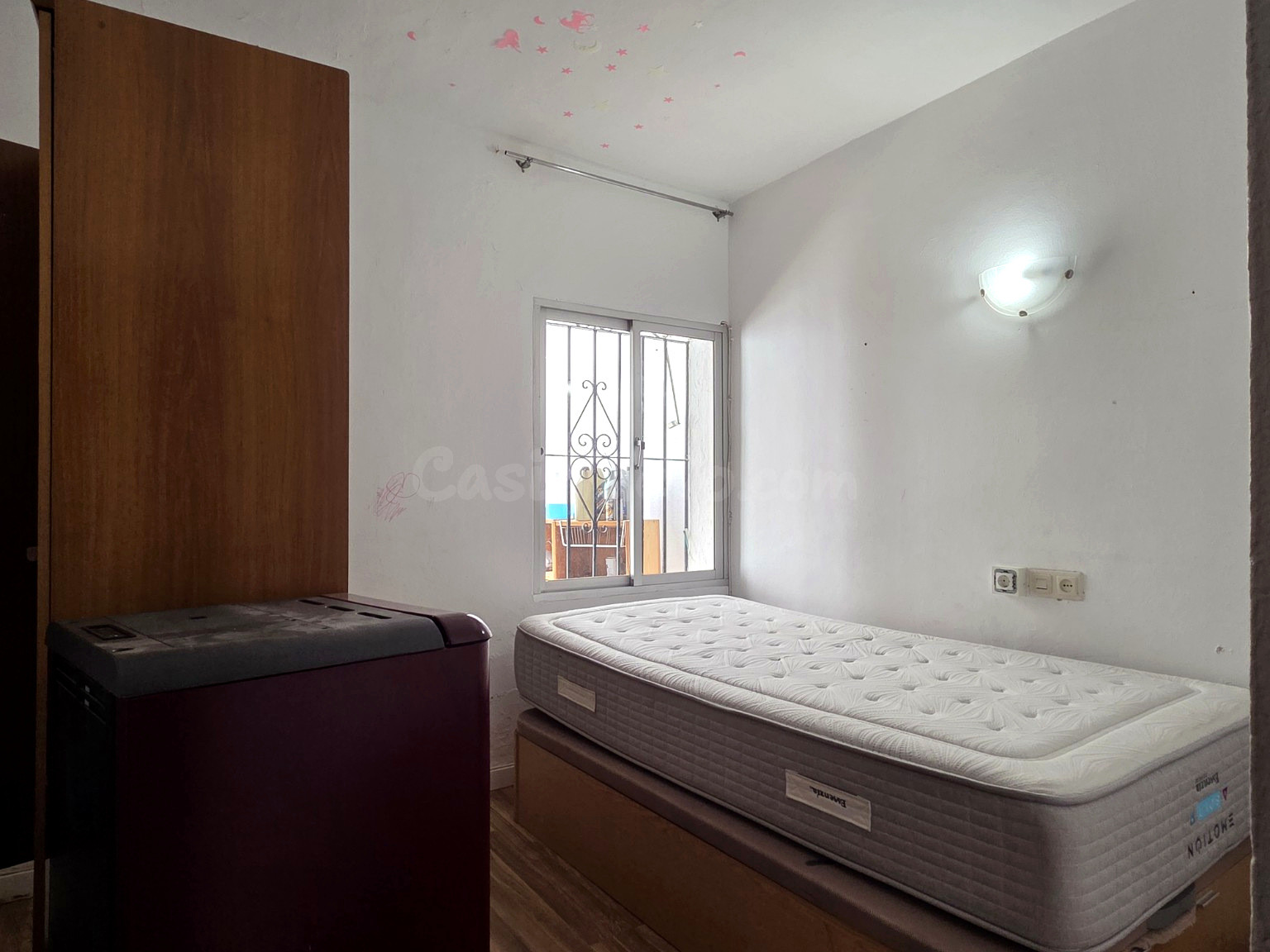 GV-186 · Casa de 4 dormitorios con patio y gran terraza en Fuengirola