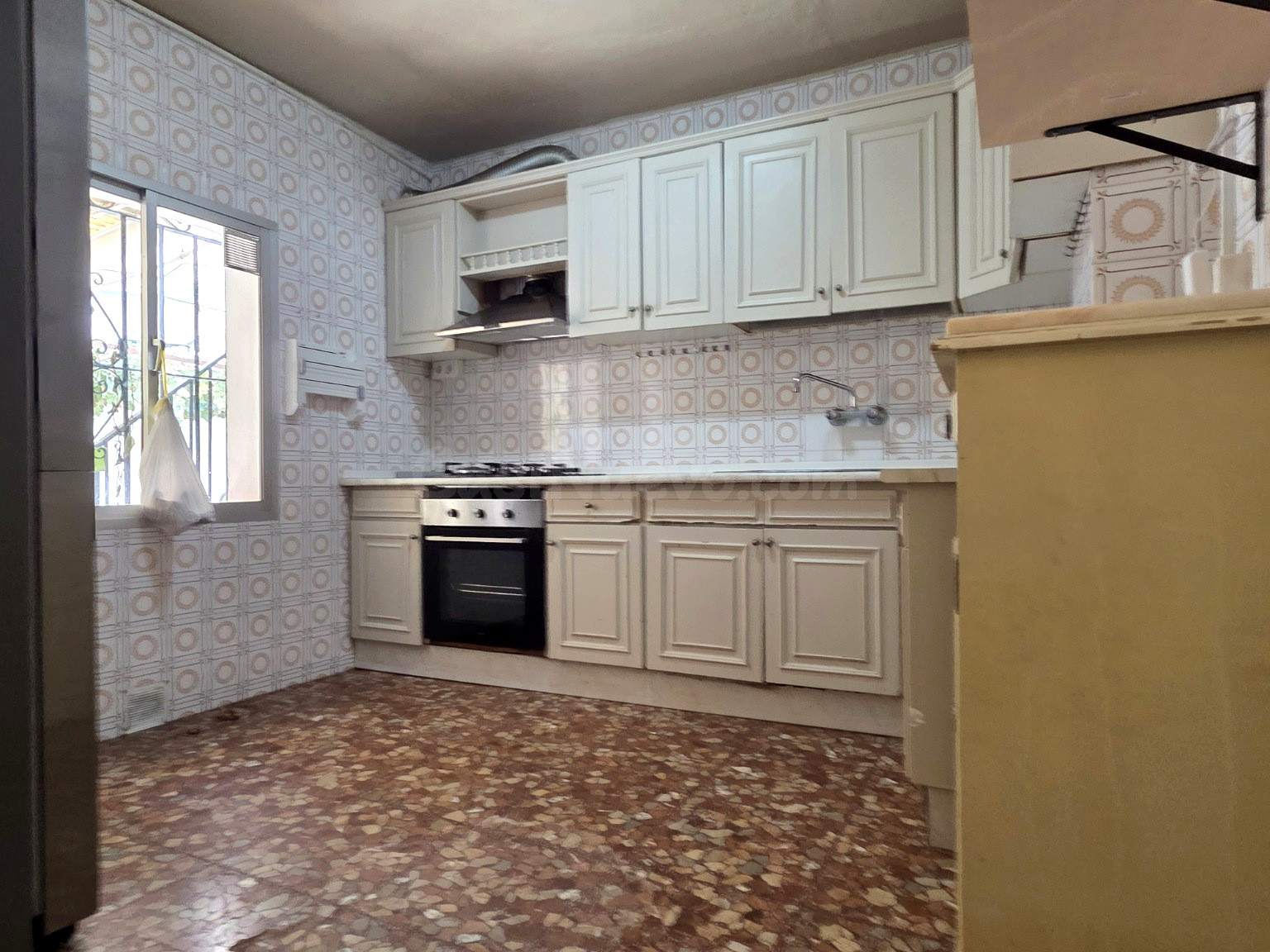 GV-186 · Casa de 4 dormitorios con patio y gran terraza en Fuengirola — 4