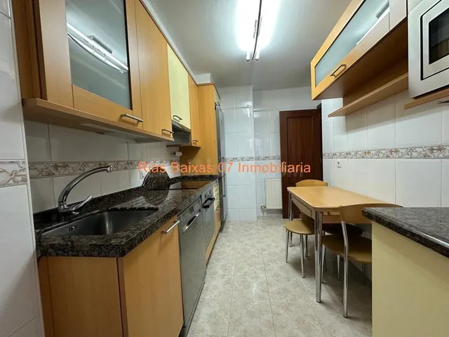 REF 7012 PISO 3 DORM. 2 BAÑOS CON PLAZA DE GARAJE Y TRASTERO EN C. PAULINO FREIRE (VIGO) — 4