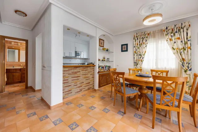 Exclusiva Villa con Jardin de ensueño en Los Dolses, a pasos de La Zenia Boulevard — 30