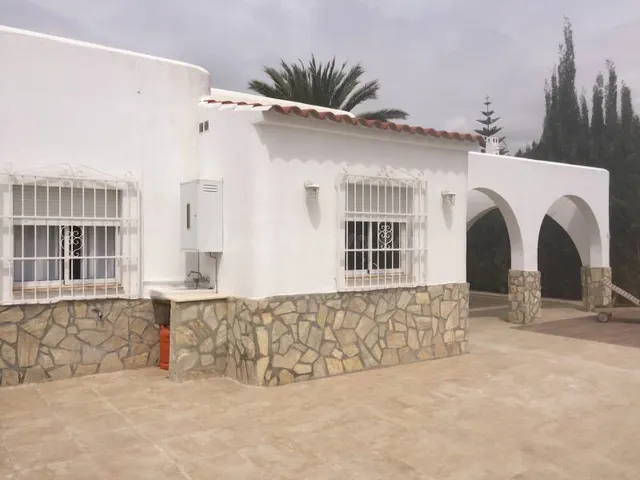 Chalet, en planta baja, con pisicina privada, a 150 m de la  - foto 5