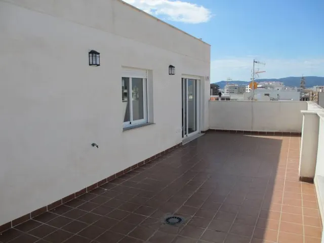AVENIDA DE VALENCIA (GANDIA) - ÁTICO DUPLEX - SE VENDE — 30