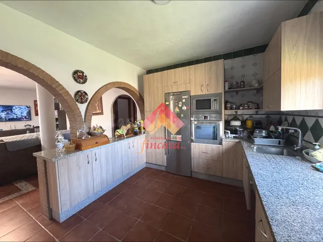 Magnífica casa de campo en entorno natural con piscina — 5