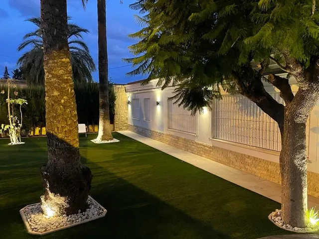 Vivienda de lujo. Recien reformada en el año 2022- — 11