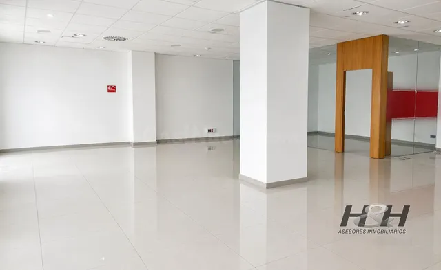 Local comercial 138m² en alquiler - Santa Rita - foto 4