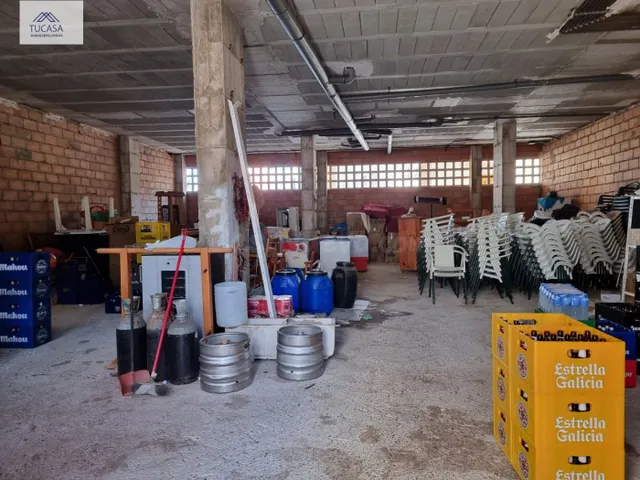 Local comercial 142m² en alquiler - Urbanizacion - foto 2