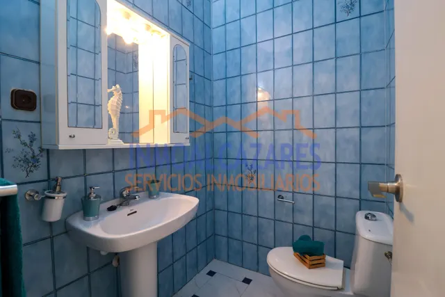 ESPECTACULAR DUPLEX DE  3 DORMITORIOS Y 2 BAÑOS, EN PRIMERA LÍNEA DE PLAYA CON VISTAS AL MAR EN LOS NAREJOS, LOS ALCAZARES, MURCIA. — 17