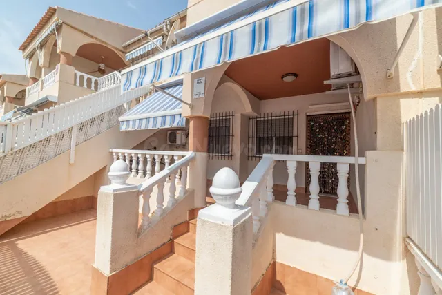 Planta baja 3 habitaciones 73m² en venta - Santiago de la Ri