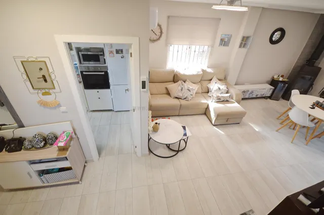 FANTASTICO CHALET CON PISCINA PROPIA Y COMUNITARIA, IDEAL PARA FAMILIAS — 10
